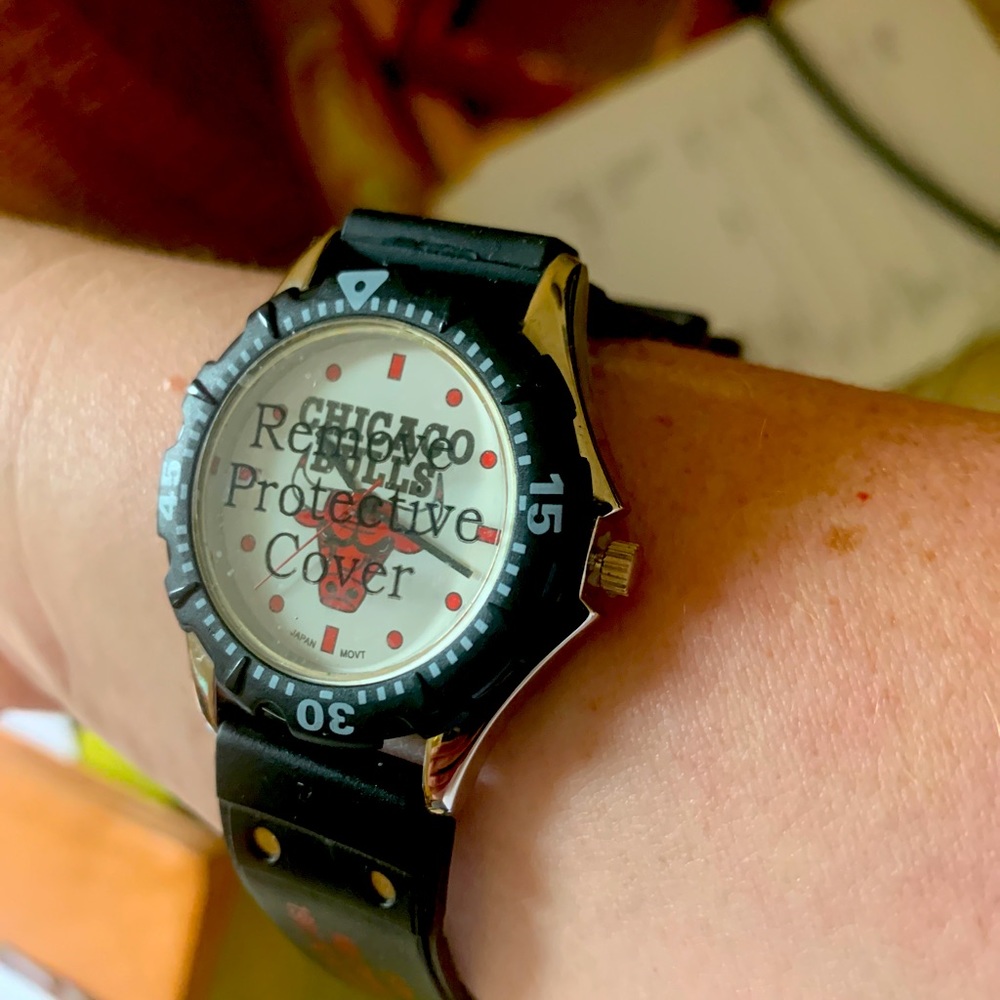 Chicago Bulls NBA Champions watch 90s Sports Illustrated issued chronograph dial